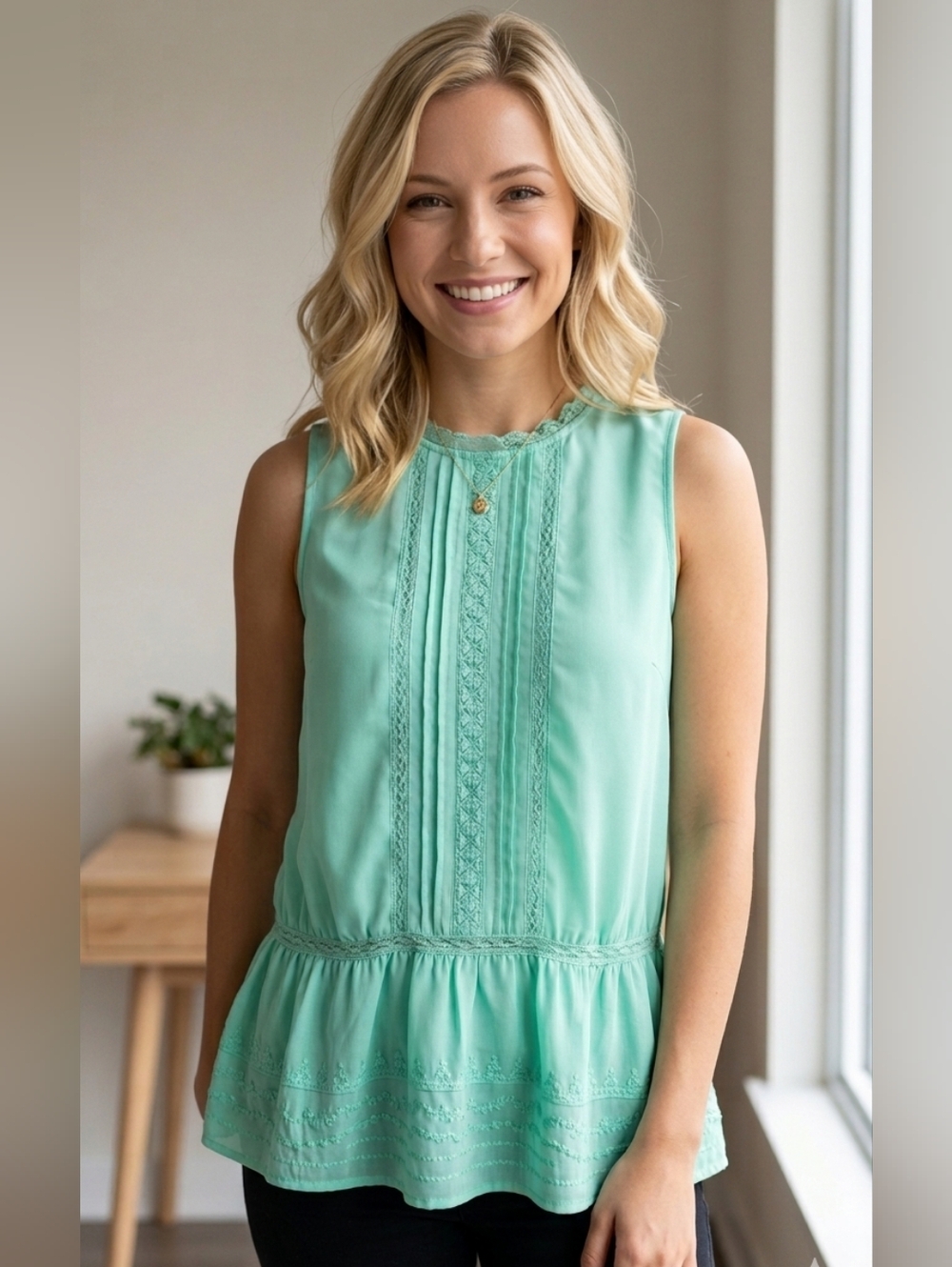 DownEast Sleeveless Mint Green Peplum Blouse